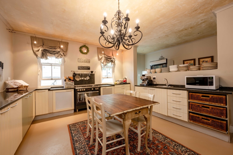 7 Bedroom Property for Sale in Goose Valley Western Cape